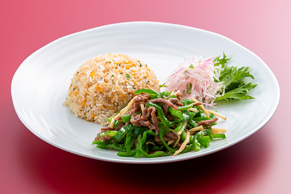 Stir-fried beef and pepper and fried rice